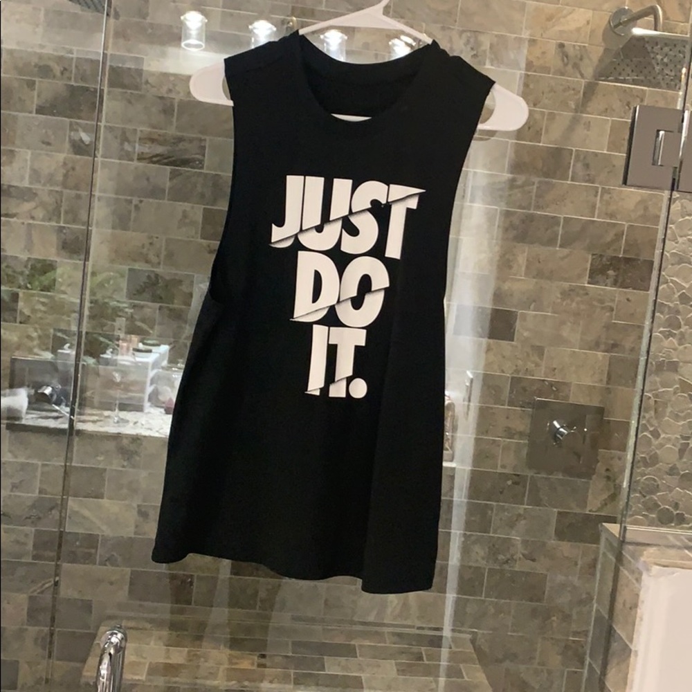 Nike tank